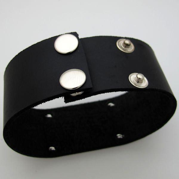 Breites Armband mit Zitat - Herrenarmband